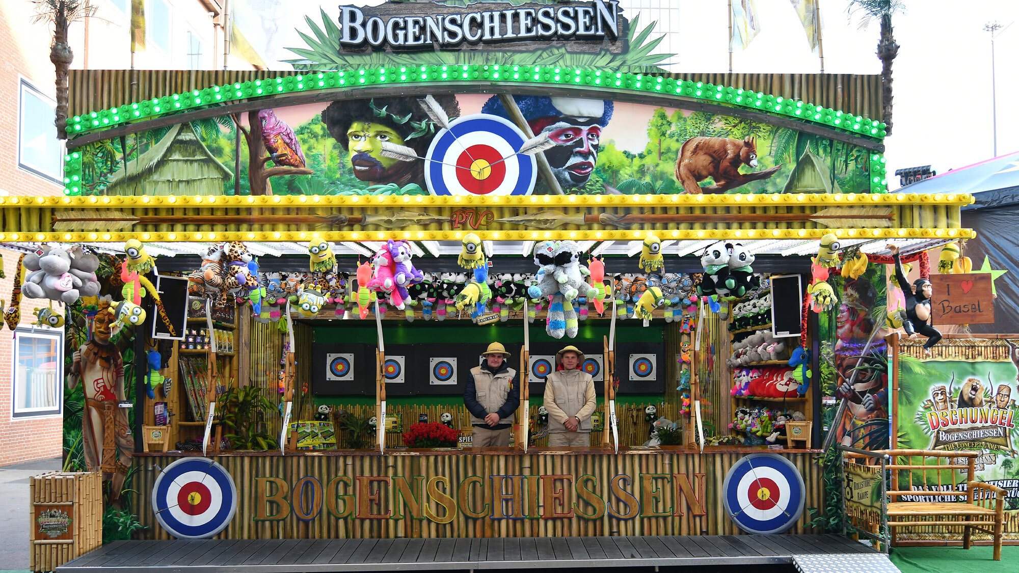 Bogenschiessen am Messeplatz.