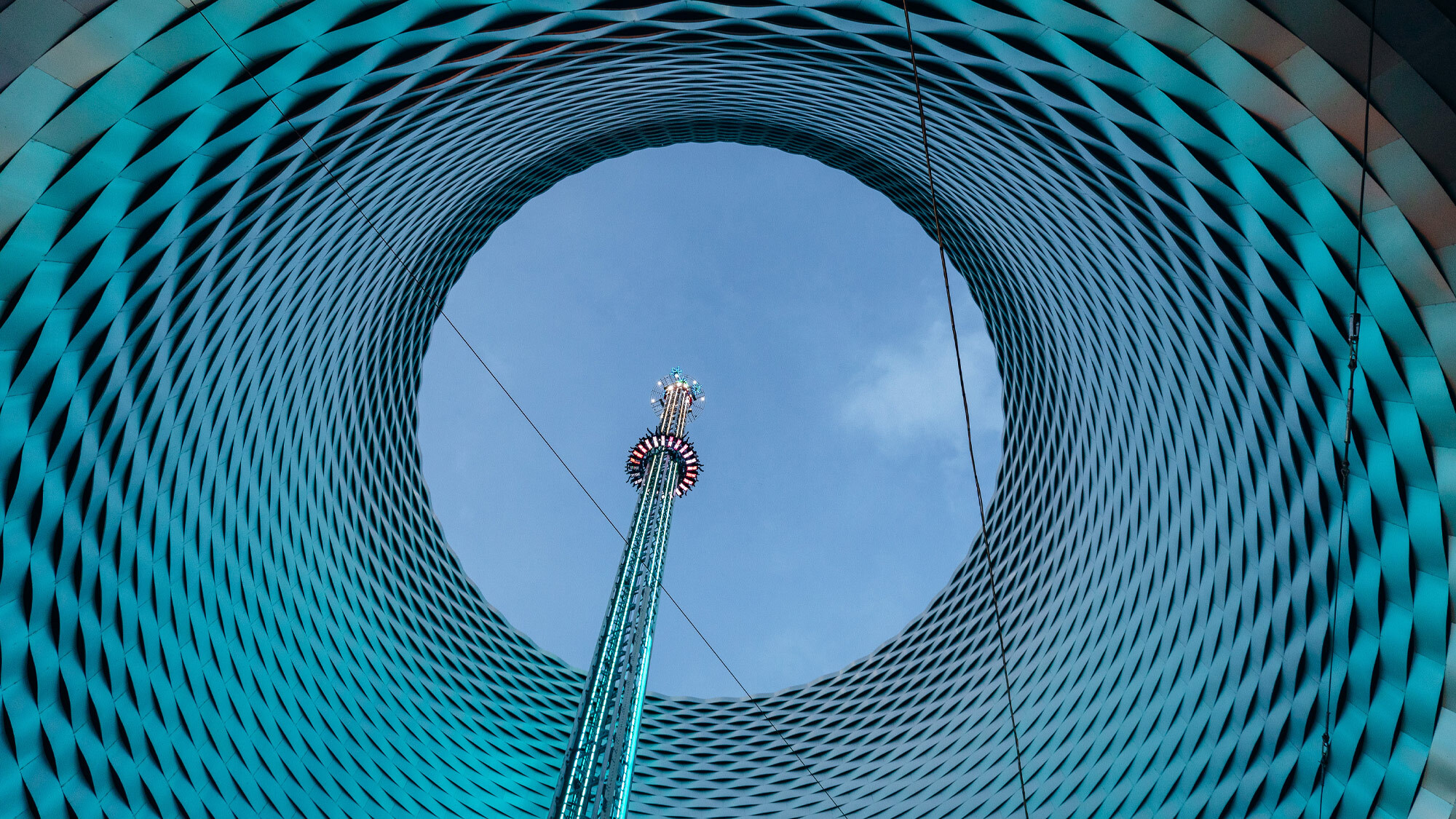 Der Freifallturm «Hangover» am Messeplatz.
