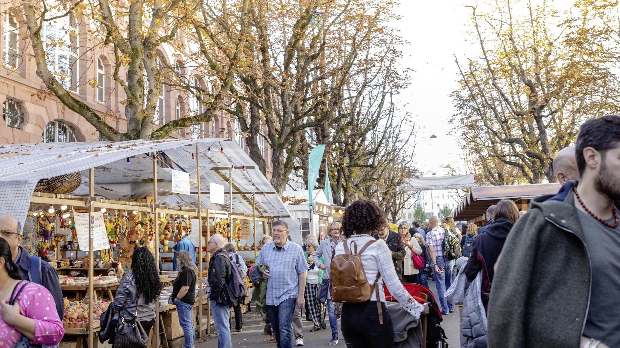 Hääfelimäärt heute: Ein gut besuchter Tag am Hääfelimäärt.