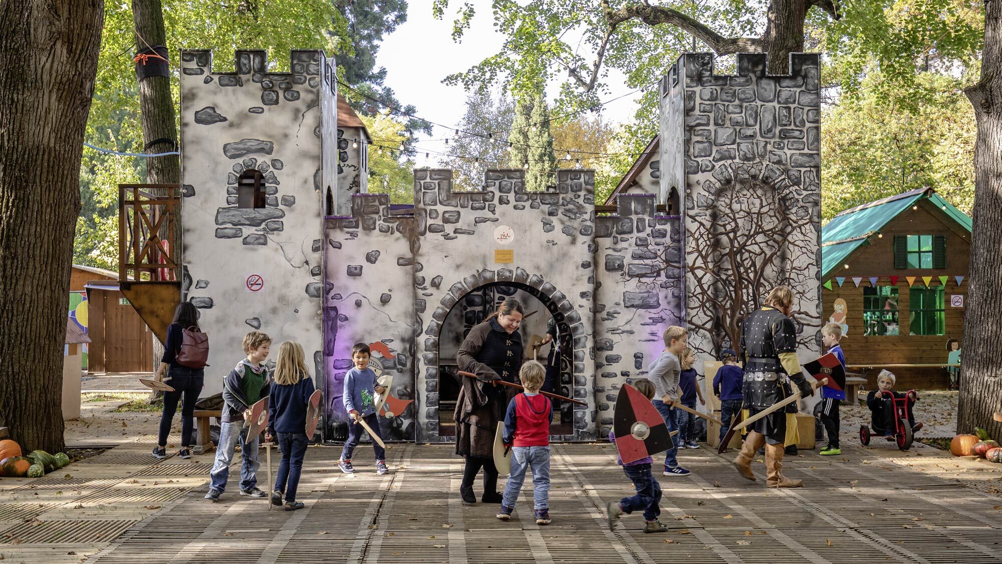 … oder hast du doch eher in der Mittelalterwelt auf dem Petersplatz getobt?