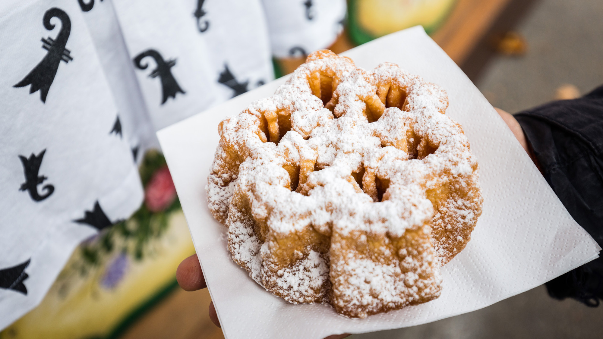 Auf dem Petersplatz gibt es die originalen Roosekiechli.