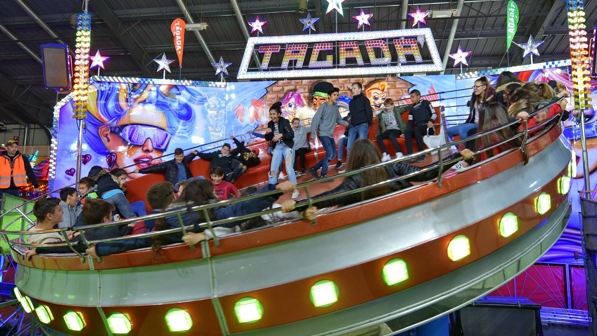 Tagada-Fahrt: Es ist das erste Mal, dass du Tagada ausprobierst. Wie kommst du mit dieser Bahn klar?